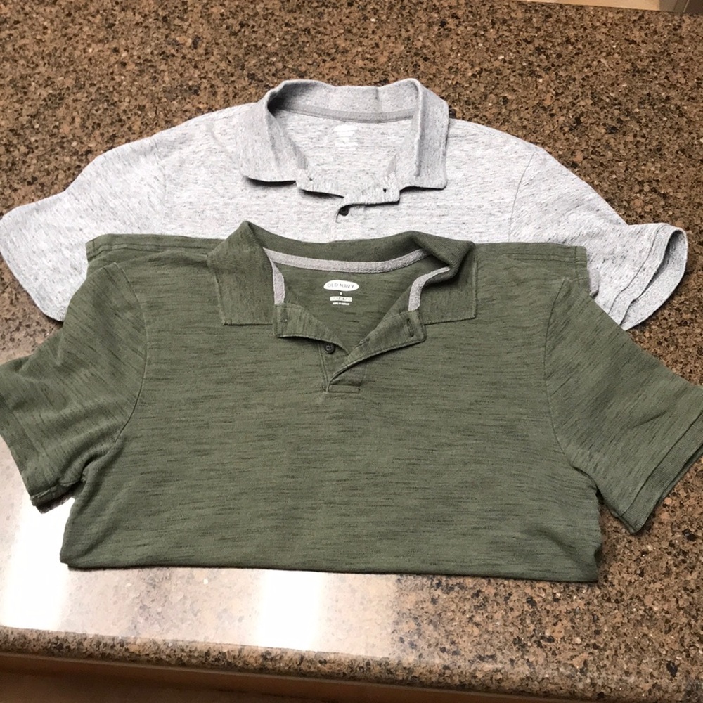 Old Navy lot of two (2) men’s small polo style short sleeve shirts